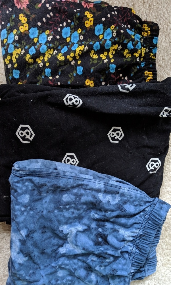 Lot of 7 pair of leggings for @lucy3170